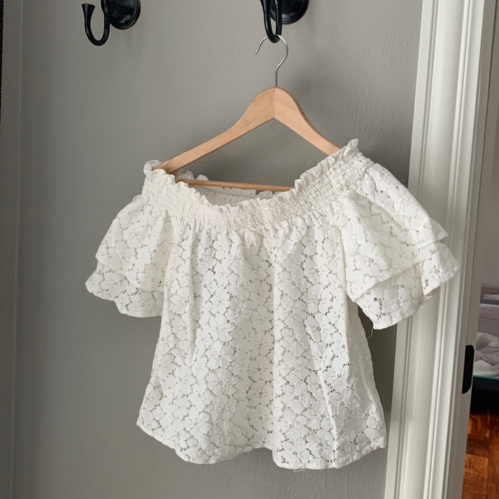 Active USA off shoulder blouse